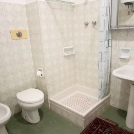 Rosa Apartamento Rapallo